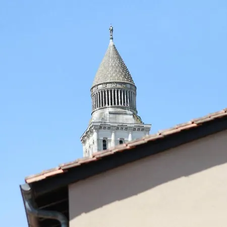 Cathedrale St Front